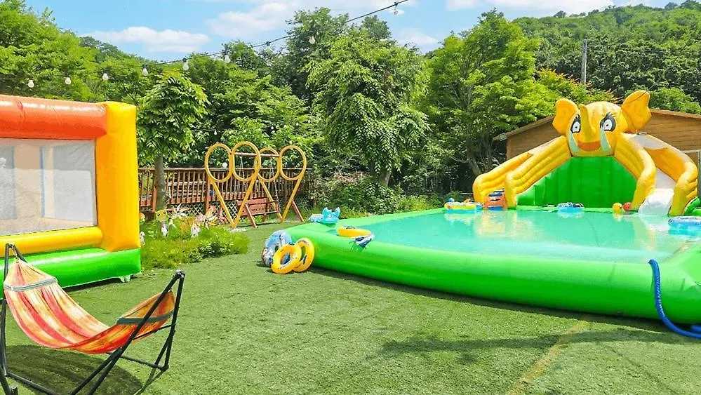 Wisma tamu Ganghwado Baby Bear Spa Pension Incheon