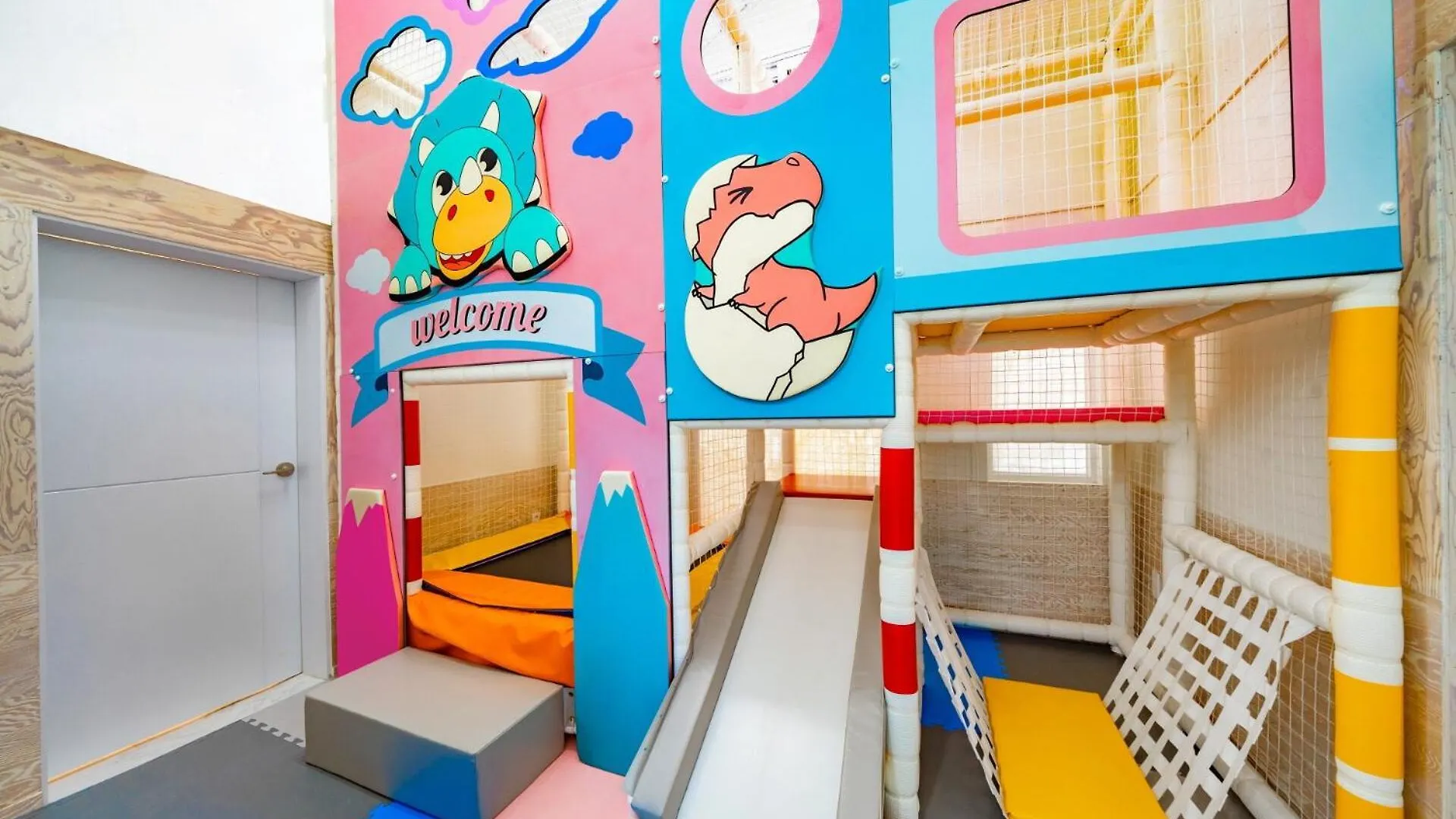 Ganghwado Baby Bear Spa Pension Incheon 3*,  Korsel
