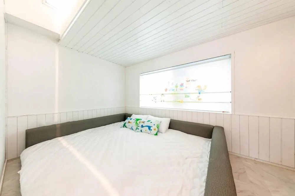 Wisma tamu Ganghwado Baby Bear Spa Pension Incheon